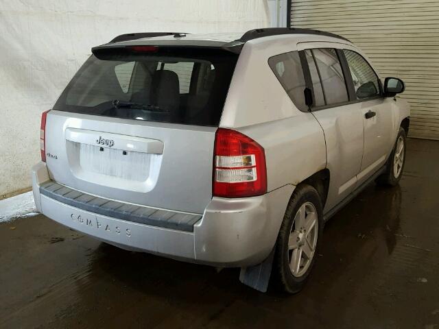 1J8FF47W37D429560 - 2007 JEEP COMPASS SILVER photo 4