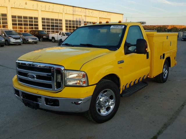 1FDWF30P77EA90313 - 2007 FORD F350 SRW S YELLOW photo 2