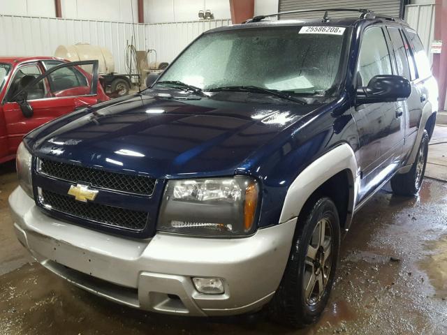 1GNDT13S572110513 - 2007 CHEVROLET TRAILBLAZE BLUE photo 2