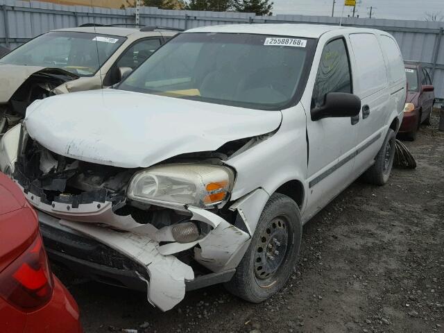 1GBDV13149D125039 - 2009 CHEVROLET UPLANDER WHITE photo 2