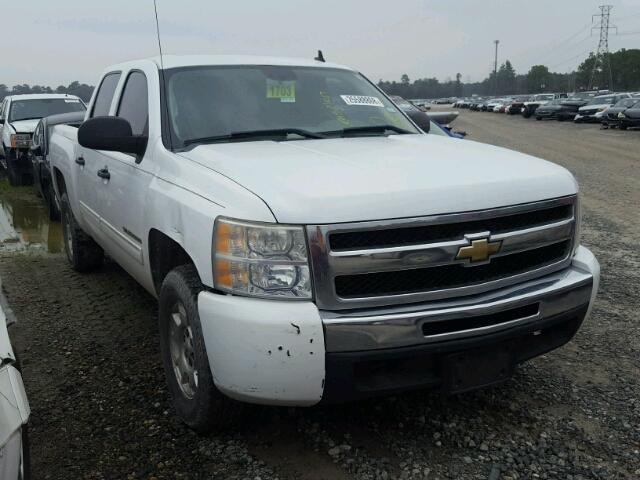 3GCPCREA0BG389961 - 2011 CHEVROLET SILVERADO WHITE photo 1