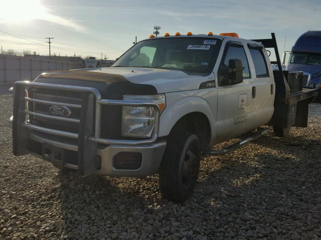 1FD8W3HT1CEA45744 - 2012 FORD F350 SUPER WHITE photo 2