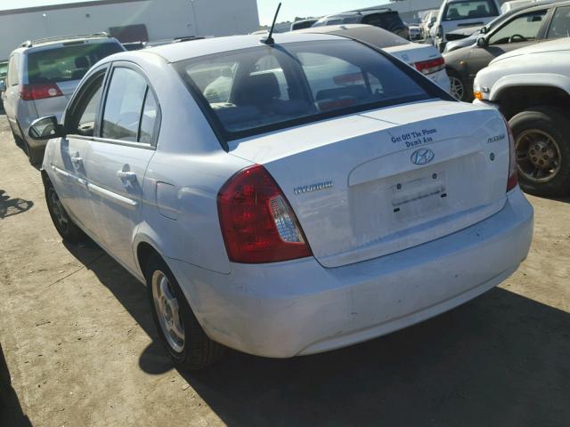 KMHCN46C09U290247 - 2009 HYUNDAI ACCENT GLS WHITE photo 3