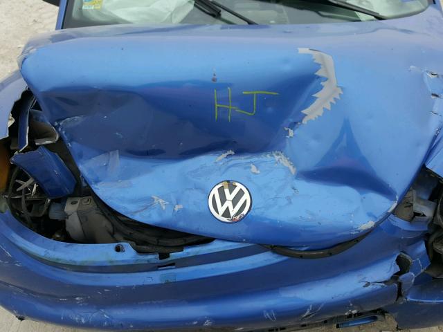 3VWCF21C1YM450827 - 2000 VOLKSWAGEN NEW BEETLE 蓝色 照片 7