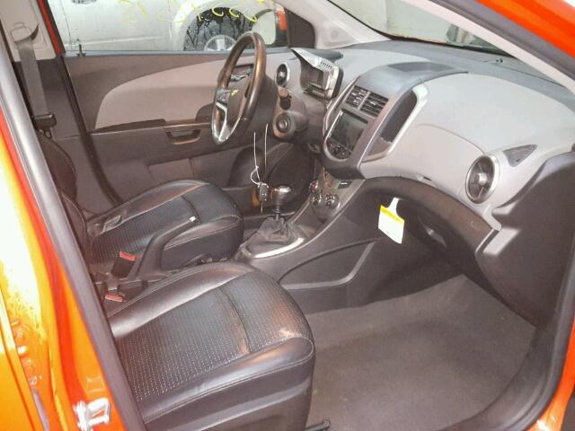 1G1JF6SBXD4136857 - 2013 CHEVROLET SONIC LTZ ORANGE photo 5