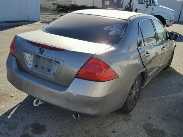 1HGCM66437A016522 - 2007 HONDA ACCORD SE GRAY photo 4