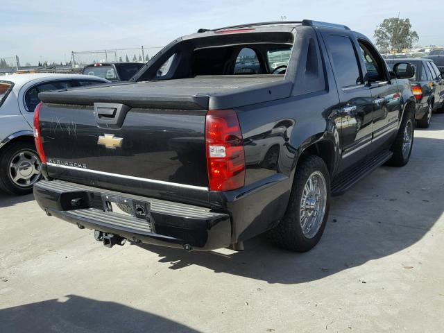 3GNEK12367G106530 - 2007 CHEVROLET AVALANCHE BLACK photo 4