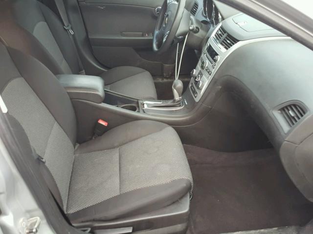 1G1ZC5EB8AF323449 - 2010 CHEVROLET MALIBU 1LT 银色 照片 5