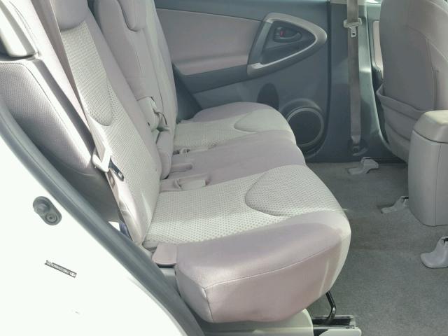 JTMBD33VX86063914 - 2008 TOYOTA RAV4 WHITE photo 6