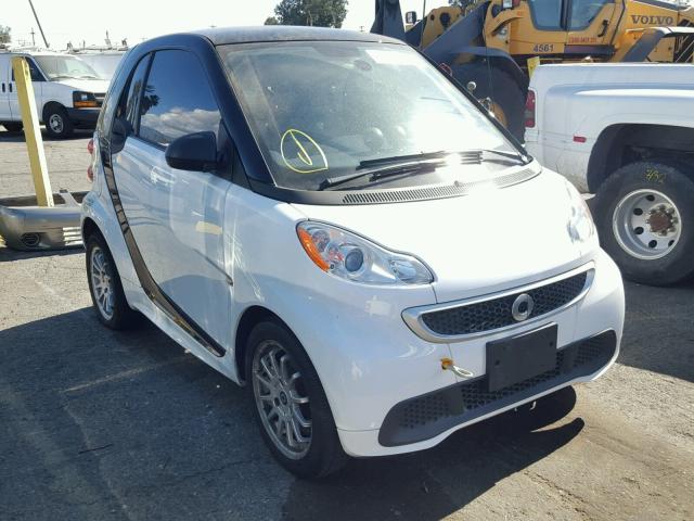 WMEEJ9AA4EK731610 - 2014 SMART FORTWO ELE BLACK photo 1