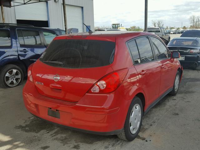 3N1BC13E98L428096 - 2008 NISSAN VERSA S RED photo 4