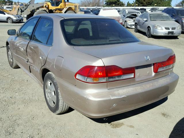 1HGCG16522A068462 - 2002 HONDA ACCORD EX GOLD photo 3