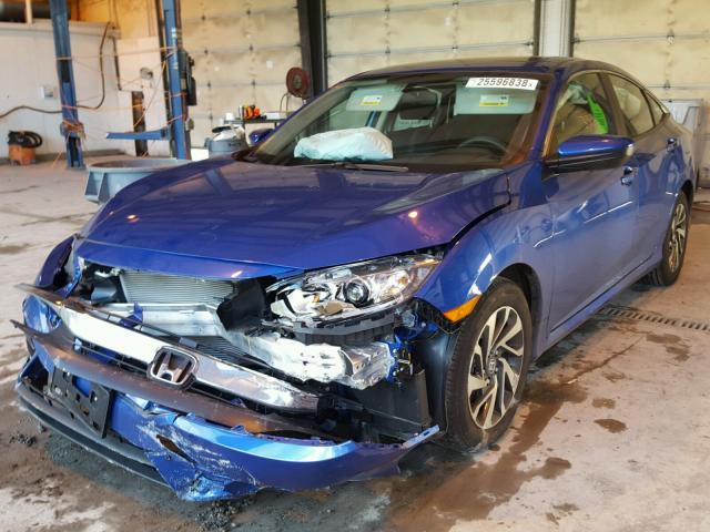 2HGFC2F79HH517579 - 2017 HONDA CIVIC EX ლურჯი ფოტო 2