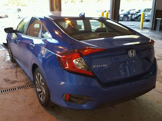 2HGFC2F79HH517579 - 2017 HONDA CIVIC EX ლურჯი ფოტო 3