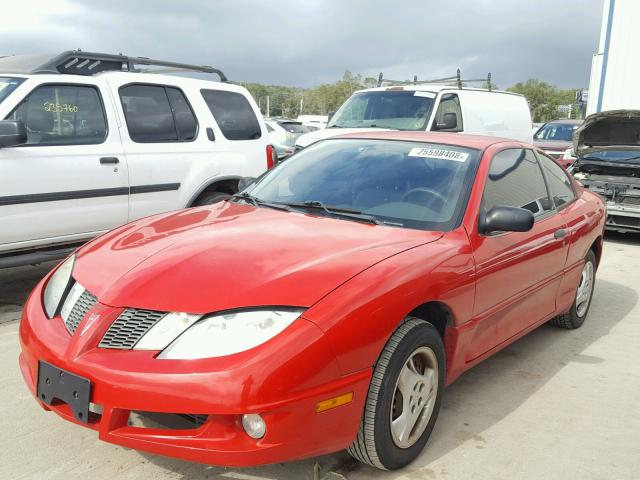 3G2JB12F15S216904 - 2005 PONTIAC SUNFIRE RED photo 2