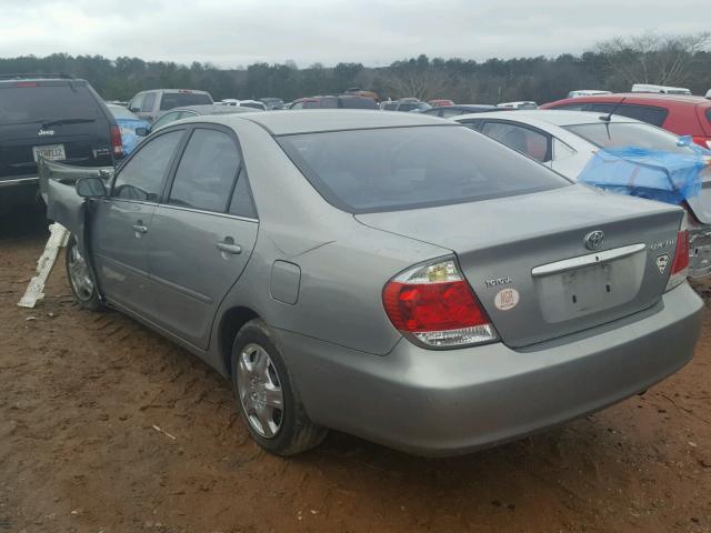 4T1BE32K85U549404 - 2005 TOYOTA CAMRY LE GRAY photo 3