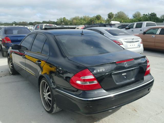 WDBUF65J63X103678 - 2003 MERCEDES-BENZ E 320 BLACK photo 3