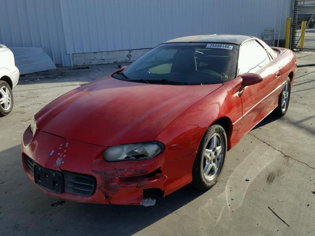 2G1FP22K7W2151661 - 1998 CHEVROLET CAMARO RED photo 2