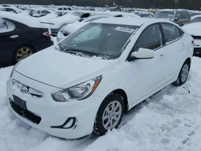 KMHCT4AE9CU196535 - 2012 HYUNDAI ACCENT GLS WHITE photo 2