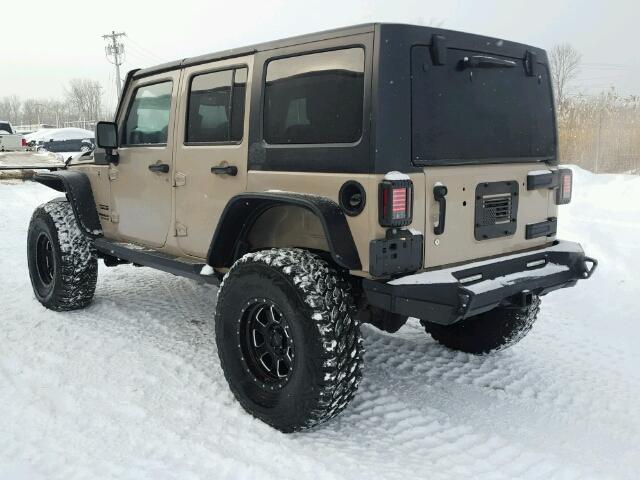 1C4BJWDG5GL279230 - 2016 JEEP WRANGLER U TAN photo 3