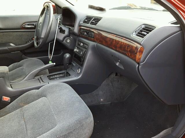 19UYA1243VL011782 - 1997 ACURA 2.2CL Կարմիր լուսանկար 5