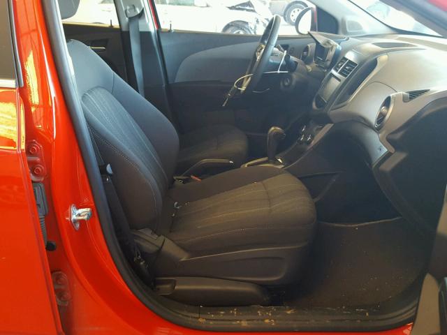 1G1JC5SH9F4168239 - 2015 CHEVROLET SONIC LT RED photo 5