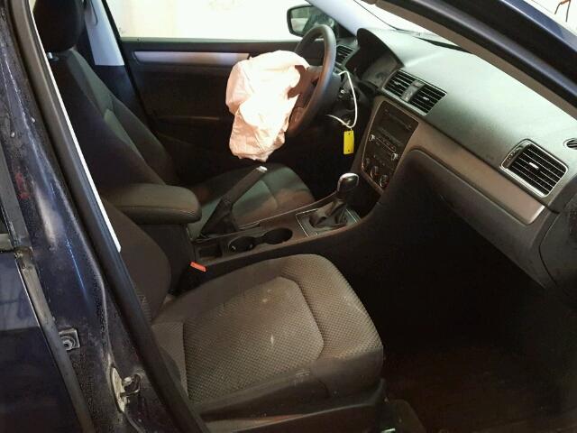 1VWAP7A30DC062694 - 2013 VOLKSWAGEN PASSAT S BLUE photo 5