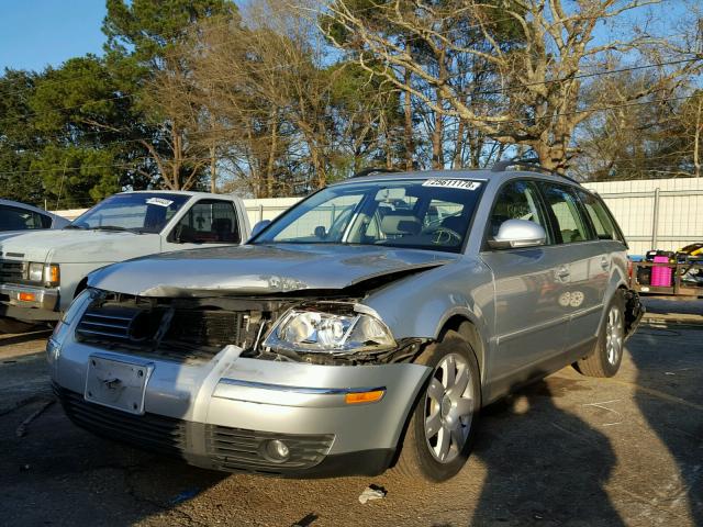 WVWCE63B55E122930 - 2005 VOLKSWAGEN PASSAT GLS SILVER photo 2