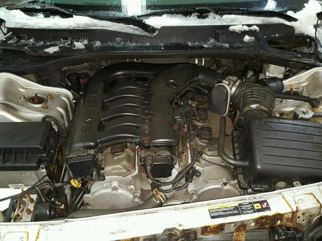 2C3JA53GX5H527865 - 2005 CHRYSLER 300 TOURIN SILVER photo 7