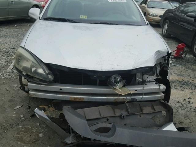 2G2WP522741320528 - 2004 PONTIAC GRAND PRIX SILVER photo 9