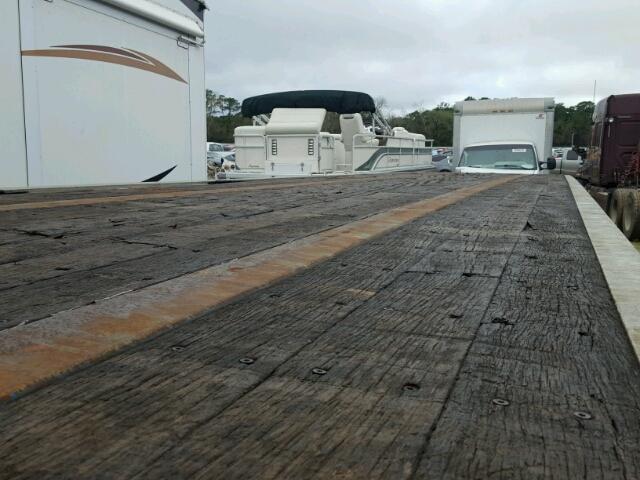 1UYFS2450VA293441 - 1997 UTILITY TRAILER BLUE photo 9