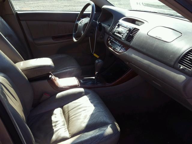 4T1BE32K73U238172 - 2003 TOYOTA CAMRY LE BEIGE photo 5