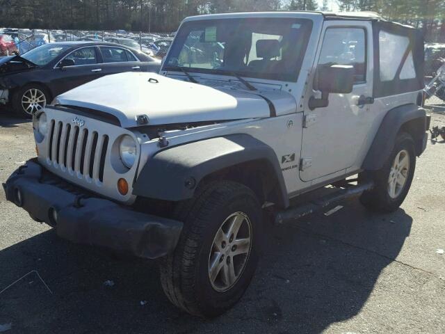 1J4FA24127L178470 - 2007 JEEP WRANGLER X SILVER photo 2