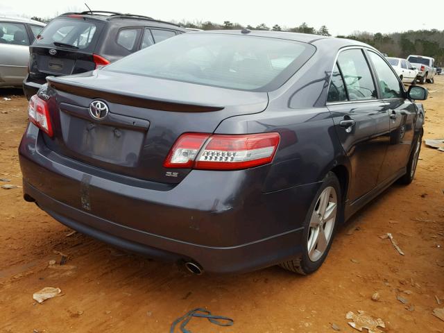 4T1BF3EK6BU195709 - 2011 TOYOTA CAMRY BASE GRAY photo 4