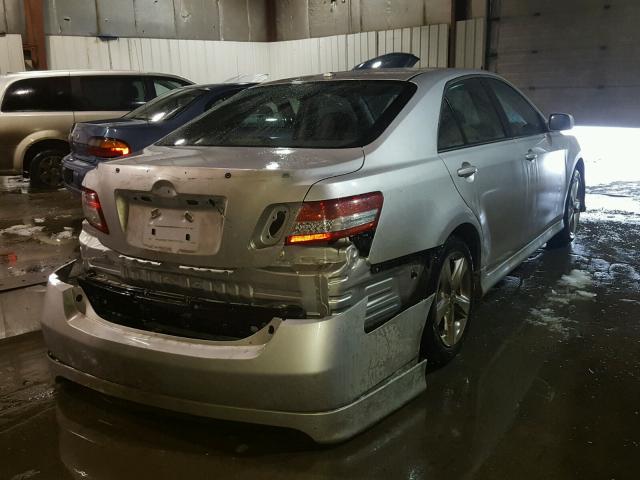 4T1BK3EKXBU131927 - 2011 TOYOTA CAMRY SE SILVER photo 4