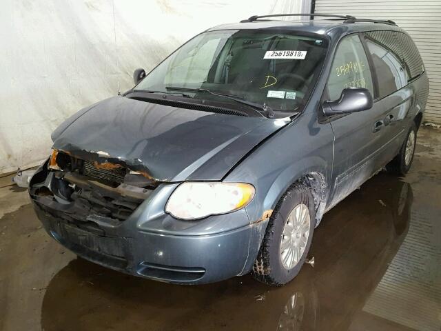 2A4GP44R56R881894 - 2006 CHRYSLER TOWN & COU BLUE photo 2