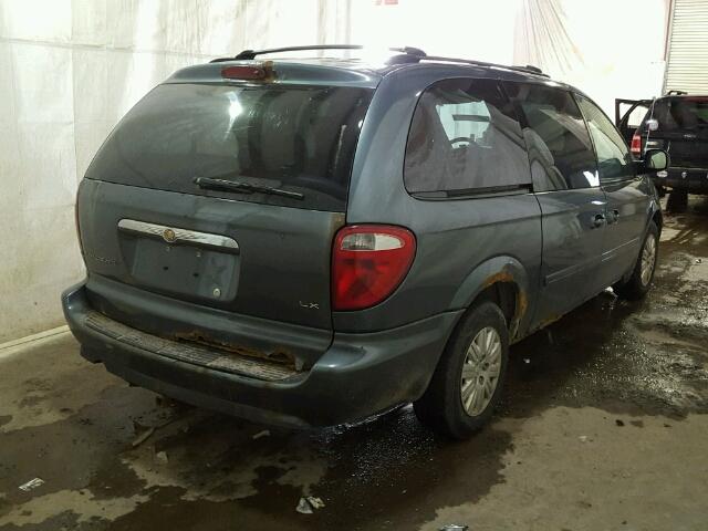 2A4GP44R56R881894 - 2006 CHRYSLER TOWN & COU BLUE photo 4