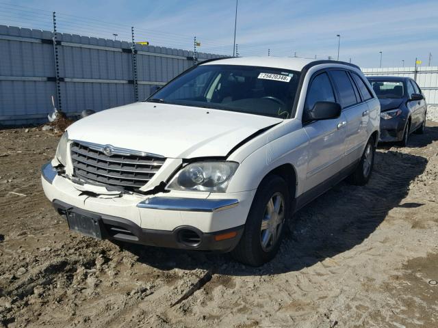 2A4GM68476R922013 - 2006 CHRYSLER PACIFICA T WHITE photo 2