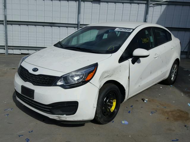 KNADM4A38F6507172 - 2015 KIA RIO LX Սպիտակ լուսանկար 2