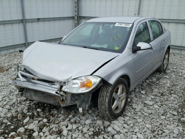 1G1AL58F487191211 - 2008 CHEVROLET COBALT LT SILVER photo 2