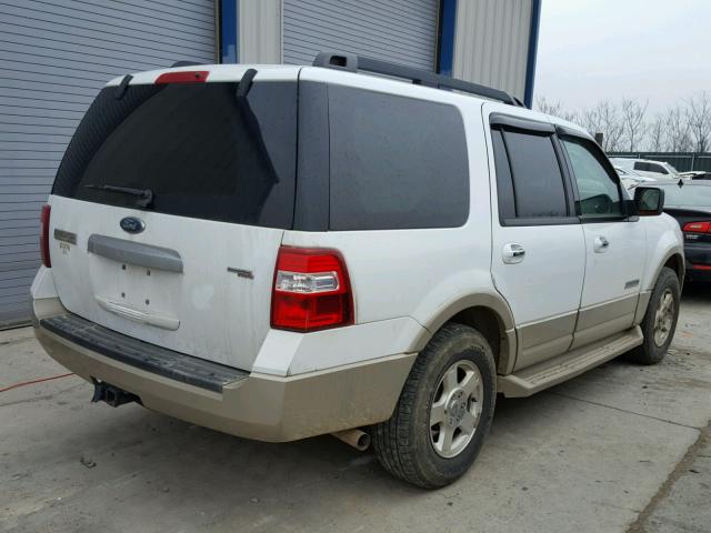 1FMFU18527LA07976 - 2007 FORD EXPEDITION WHITE photo 4