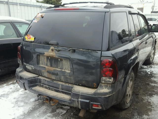 1GNDT13S162108045 - 2006 CHEVROLET TRAILBLAZE GRAY photo 4