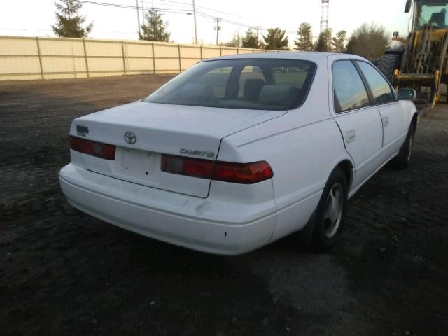 4T1BG28K8WU852647 - 1998 TOYOTA CAMRY CE WHITE photo 4