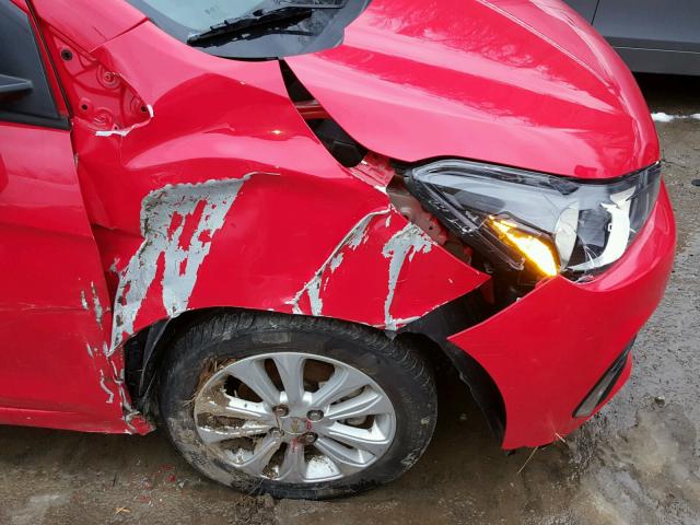 KL8CD6SA7GC633607 - 2016 CHEVROLET SPARK 1LT Красный фото 9