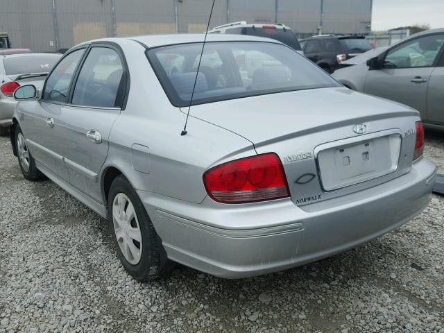 KMHWF25S85A179139 - 2005 HYUNDAI SONATA GL SILVER photo 3