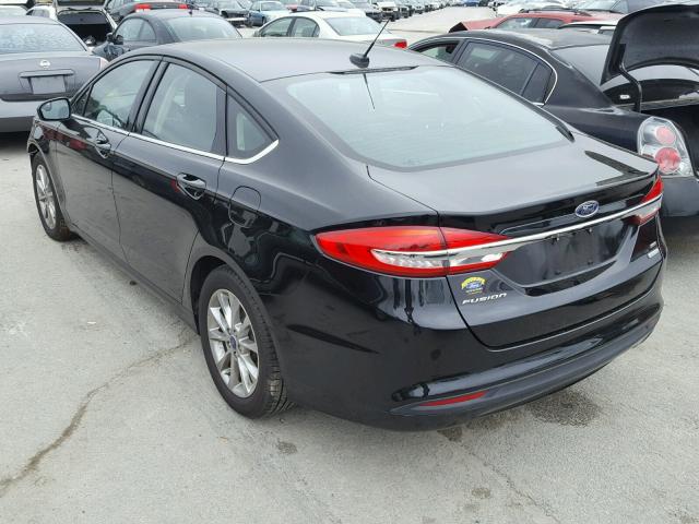 3FA6P0HD1HR270546 - 2017 FORD FUSION SE BLACK photo 3