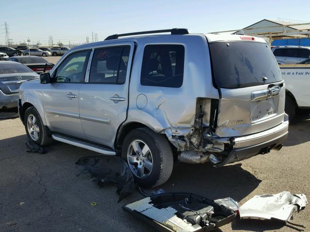 5FNYF3H60BB007188 - 2011 HONDA PILOT EXL SILVER photo 3