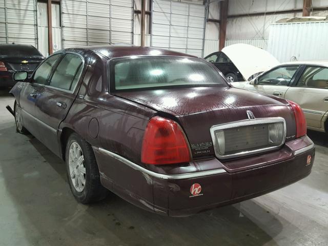 1LNHM82V17Y612293 - 2007 LINCOLN TOWN CAR S MAROON photo 3