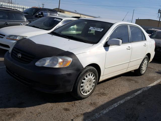 1NXBR32E34Z267684 - 2004 TOYOTA COROLLA WHITE photo 2