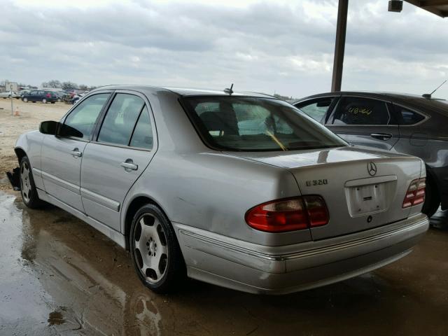 WDBJF65J71B172344 - 2001 MERCEDES-BENZ E 320 SILVER photo 3